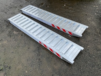 2No. UNUSED 1800mm x 349mm x 82mm 3300KGS ALUMINIUM RAMPS