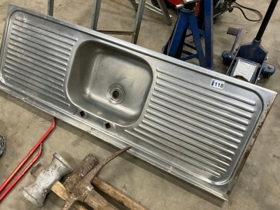 STAINLESS STEEL SINK