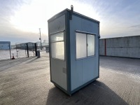 APPROX 6ft x 4ft SECURITY HUT KIOSK  - 7