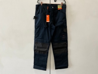 UNUSED SCRUFFS WORK TROUSERS 34R