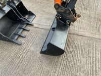 DOOSAN DX27Z 2.7 TON ZERO TAIL MINI DIGGER - 16