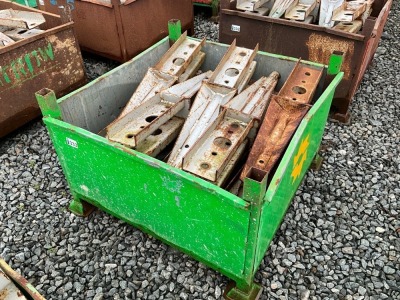 METAL CRATE TO INC. CONCRETE SHUTTERING CLAMPS