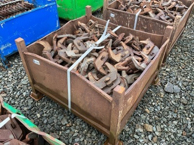 METAL CRATE TO INC. CONCRETE SHUTTERING CLAMPS