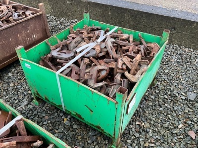 METAL CRATE TO INC. CONCRETE SHUTTERING CLAMPS