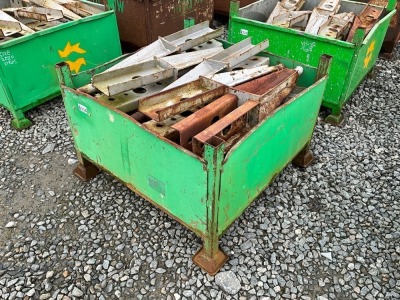 METAL CRATE TO INC. CONCRETE SHUTTERING CLAMPS