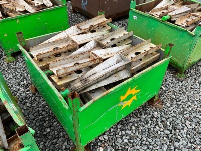 METAL CRATE TO INC. CONCRETE SHUTTERING CLAMPS