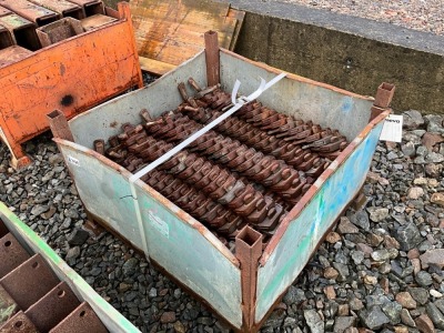 METAL CRATE TO INC. CONCRETE SHUTTERING CLAMPS