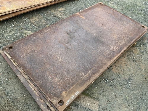 APPROX. 12MM 8X4 METAL ROAD PLATE