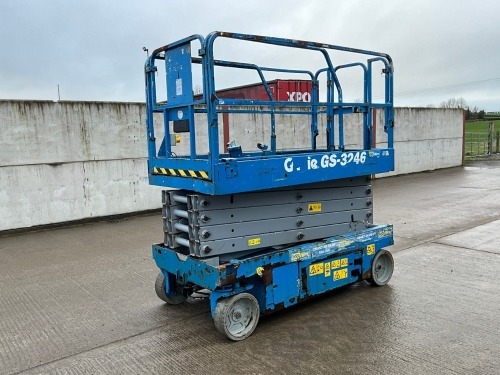 GENIE GS-3246 BATTERY OPERATED SCISSOR LIFT