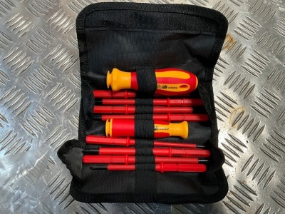 UNUSED 10PC INSULATED SCREWDRIVER SET