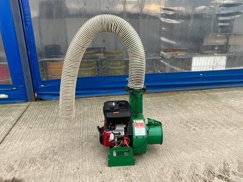 BILLY GOAT DL1801VEEU DEBRIS LOADER PETROL DRIVEN VACUUM