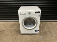 ELECTROLUX 8KG 240V HEAT PUMP TUMBLE DRYER