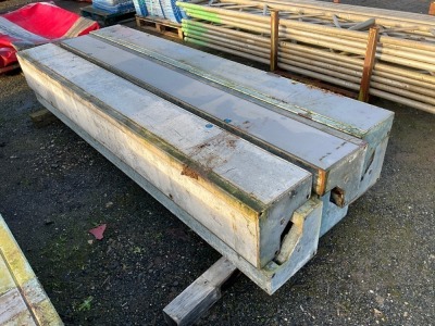 6No. 2700mm x 300mm CORNER SHUTTERING PANS