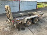 APPROX. 9.2ft x 4.4ft IFOR WILLIAMS 2700KGS TWIN AXLE BEAVERTAIL PLANT TRAILER  - 10