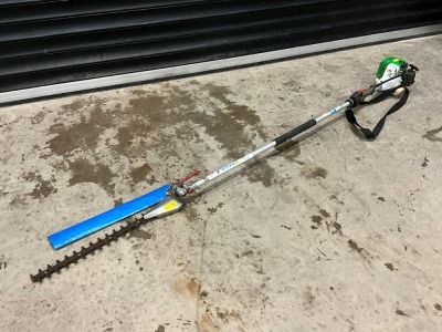 ACTIVE LONG REACH PETROL HEDGE TRIMMER