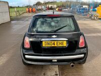 MINI HATCHBACK 1.6 ONE  - 12