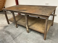 APPROX. 8ft x 4ft HEAVY DUTY METAL WORKBENCH