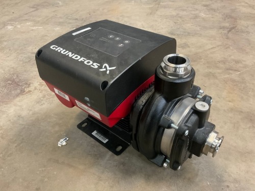 GRUNDFOS MGE90D 2-CML2A-IA-220 3 PHASE MOTOR