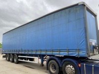 LAWRENCE DAVID 45FT 39TON PILLARLESS TRI AXLE CURTAINSIDER