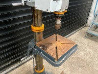 QUANTUM B28GS 3 PHASE PILLAR DRILL - 8