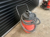 NUMATIC WVD572 240V VACUUM CLEANER - 3