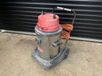 ISSA 240V VACUUM CLEANER