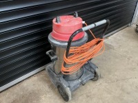 ISSA 240V VACUUM CLEANER - 5