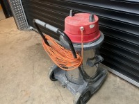 ISSA 240V VACUUM CLEANER - 6