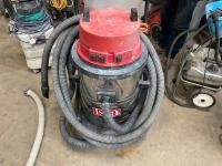 ISSA 240V VACUUM CLEANER - 7