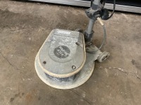 NILFISK 420B 240V INDUSTRIAL FLOOR POLISHER - 2