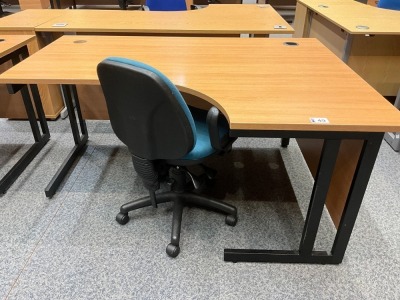 1600mm RIGHT HAND CORNER DESK & OPERATOR CHAIR