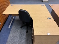 1600mm RIGHT HAND CORNER DESK, THREE DRAWER PEDESTAL & OPERATOR CHAIR - 3