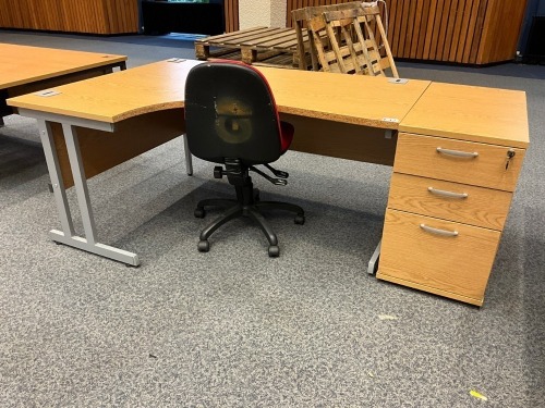 1600mm LEFT HAND CORNER DESK, THREE DRAWER PEDESTAL & OPERATOR CHAIR