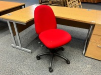 1600mm LEFT HAND CORNER DESK, THREE DRAWER PEDESTAL & OPERATOR CHAIR - 4