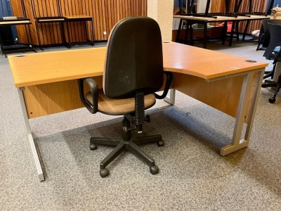 1600mm RIGHT HAND CORNER DESK & OPERATOR CHAIR