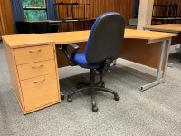 1600mm RIGHT HAND CORNER DESK, THREE DRAWER PEDESTAL & OPERATOR CHAIR