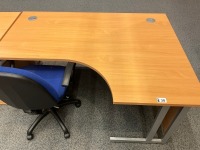 1600mm RIGHT HAND CORNER DESK, THREE DRAWER PEDESTAL & OPERATOR CHAIR - 5