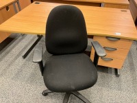 1600mm WAVE DESK & OPERATOR CHAIR - 2