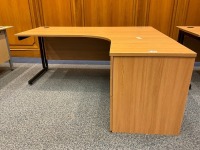 1800mm RIGHT HAND CORNER DESK & THREE DRAWER PEDESTAL - 3