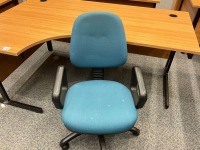 1800mm LEFT HAND CORNER DESK & OPERATOR CHAIR - 3