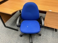 1800mm LEFT HAND CORNER DESK & OPERATOR CHAIR - 3