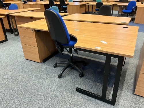 1600mm RIGHT HAND CORNER DESK, THREE DRAWER PEDESTAL & OPERATOR CHAIR