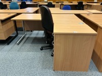 1600mm RIGHT HAND CORNER DESK, THREE DRAWER PEDESTAL & OPERATOR CHAIR - 3