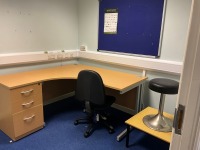 ROOM CONTENTS OF OFFICE FURNITURE - 2