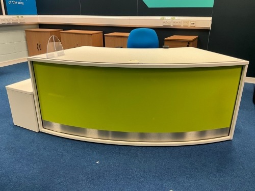 1700mm CURVED RECEPTION DESK & OPERATORS CHAIR