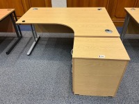 1600mm RIGHT HAND CORNER DESK & THREE DRAWER PEDESTAL - 2