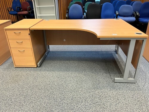 1600mm RIGHT HAND CORNER DESK & THREE DRAWER PEDESTAL