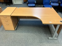 1600mm RIGHT HAND CORNER DESK & THREE DRAWER PEDESTAL - 3