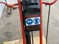 KAWASAKI HE130A PETROL LAWN EDGER - 5