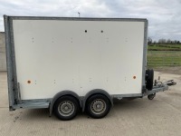 IFOR WILLIAMS APPROX10FT X 6FT TWIN AXLE 2.7 TON BOX TRAILER - 9